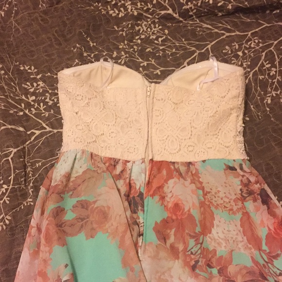 Floral dress - Picture 3 of 3